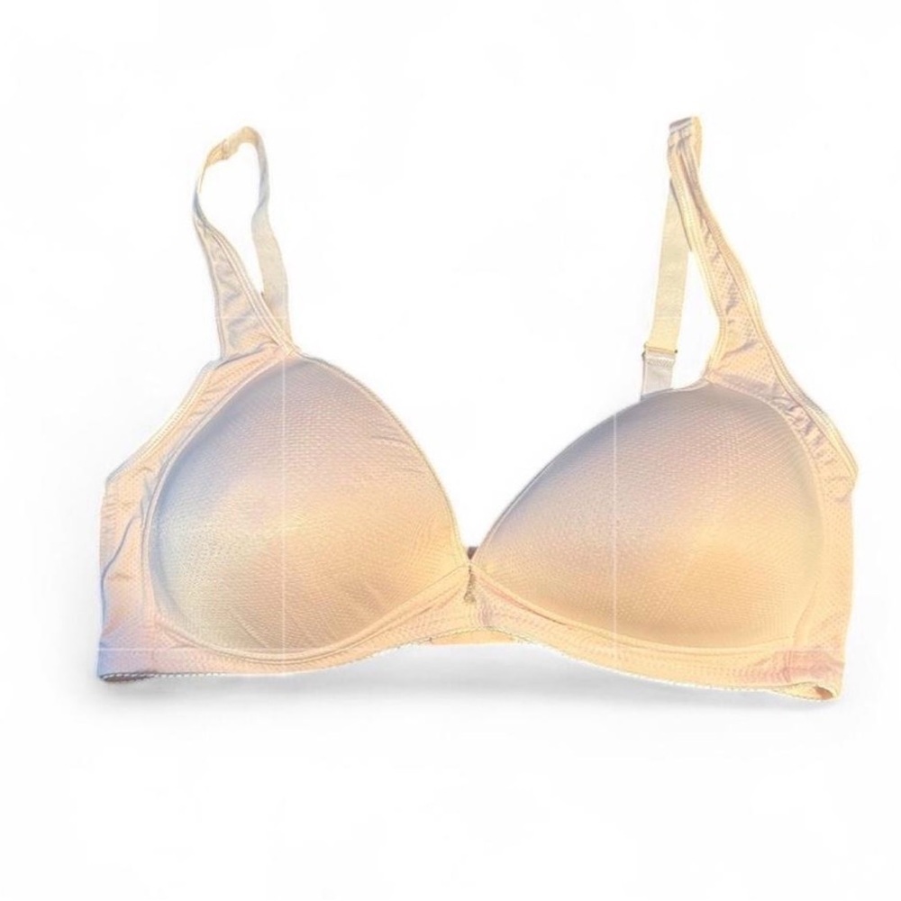 Elegant Very Light Pink Bra